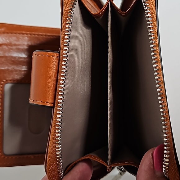 Bostonten Brown Oil Wax RFID Blocking Bifold Wallet NWOT - Picture 8 of 8